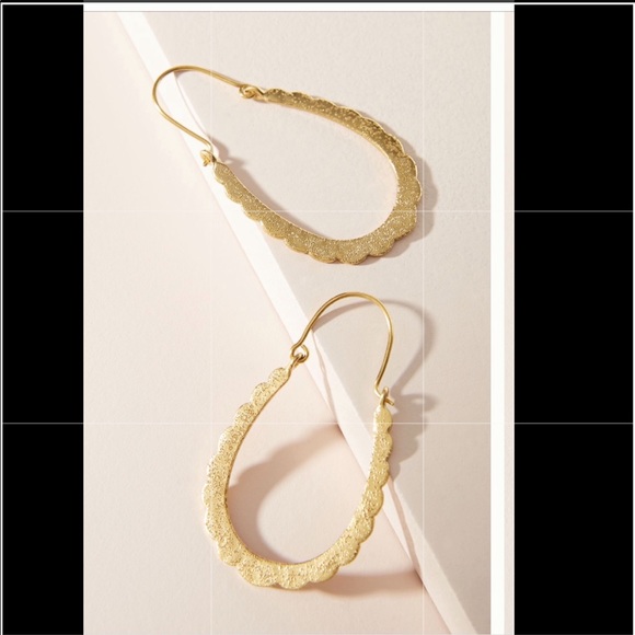 Anthropologie Delaney hoop earring